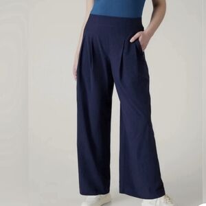 Athleta Brooklyn Heights Pleated High Rise Wide Leg Pants Size 8